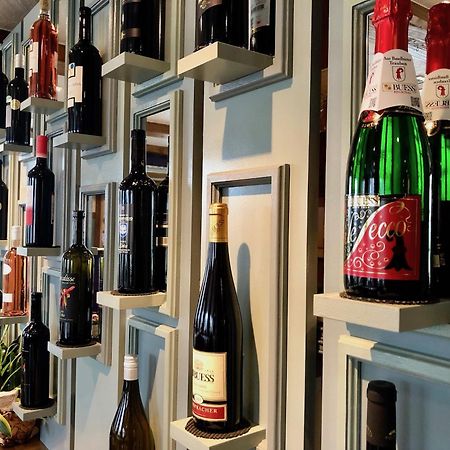 Hotel-Restaurant Weisses Kreuz Breitenbach Экстерьер фото