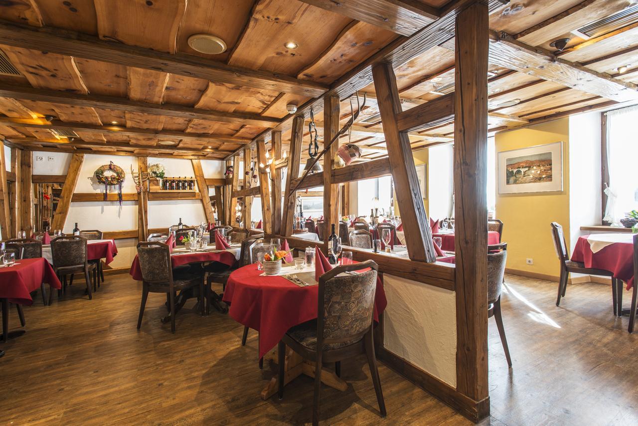 Hotel-Restaurant Weisses Kreuz Breitenbach Экстерьер фото