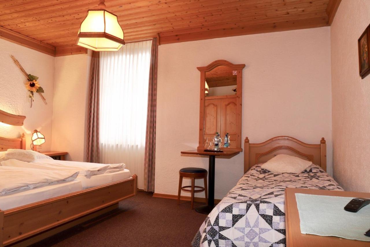 Hotel-Restaurant Weisses Kreuz Breitenbach Экстерьер фото